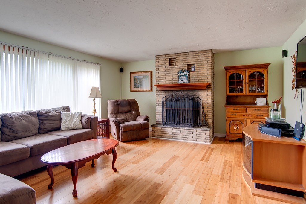 6 Tanglewood Road Paxton, MA 01612 - Photo 6 of 17 Gallery Image 6