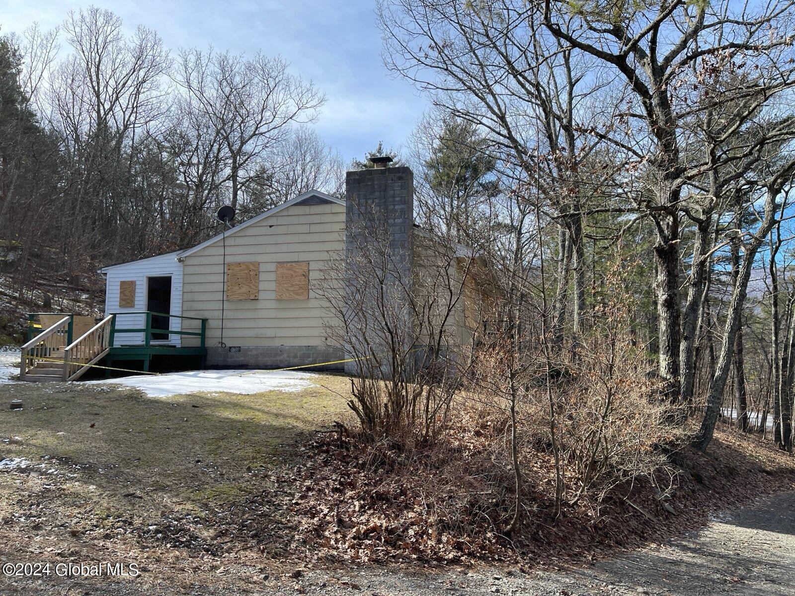 273 Pollys Rock Road Cairo, NY 12473 - Photo 1 of 7 Side View