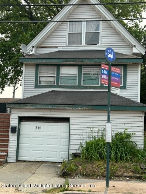 211 Morningstar Road Staten Island, NY 10303 - Photo 2 of 4 thumbnail_IMG_2163