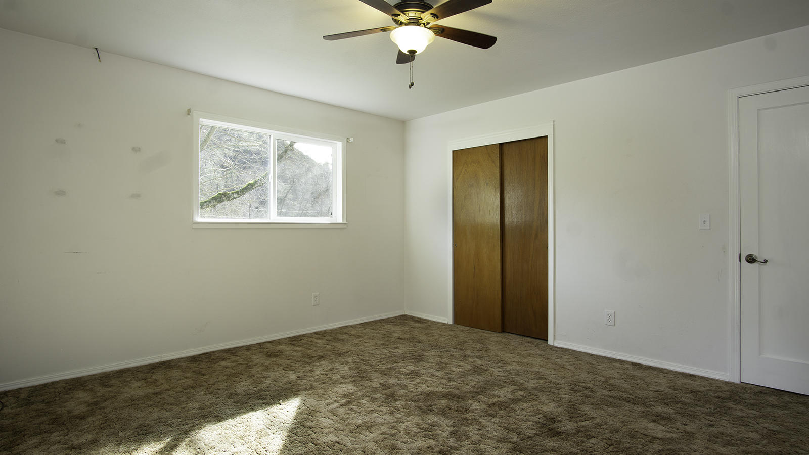 14735 Trinity Mountain Road French Gulch, CA 96033 - Photo 15 of 23 25