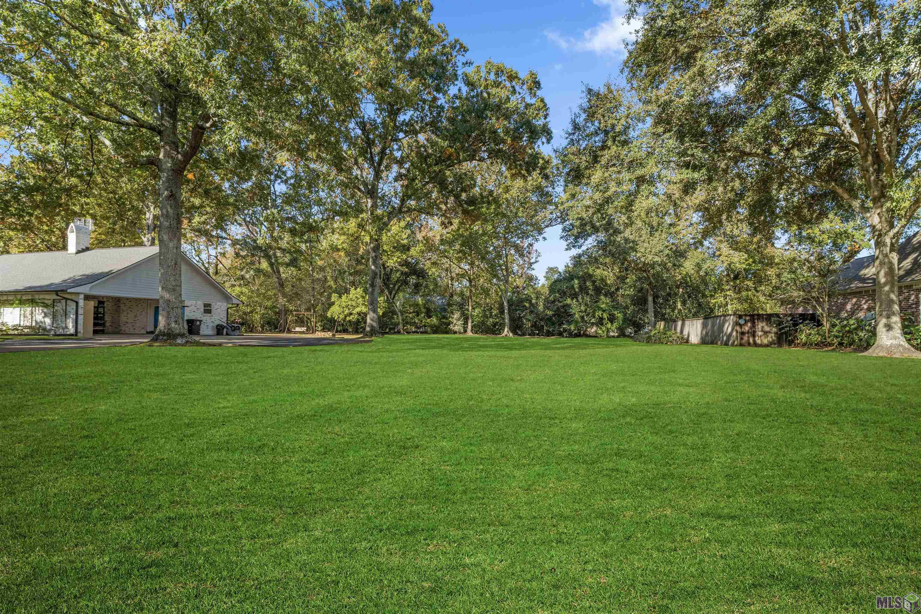 859 Maxine Drive Baton Rouge, LA 70808 - Photo 2 of 8