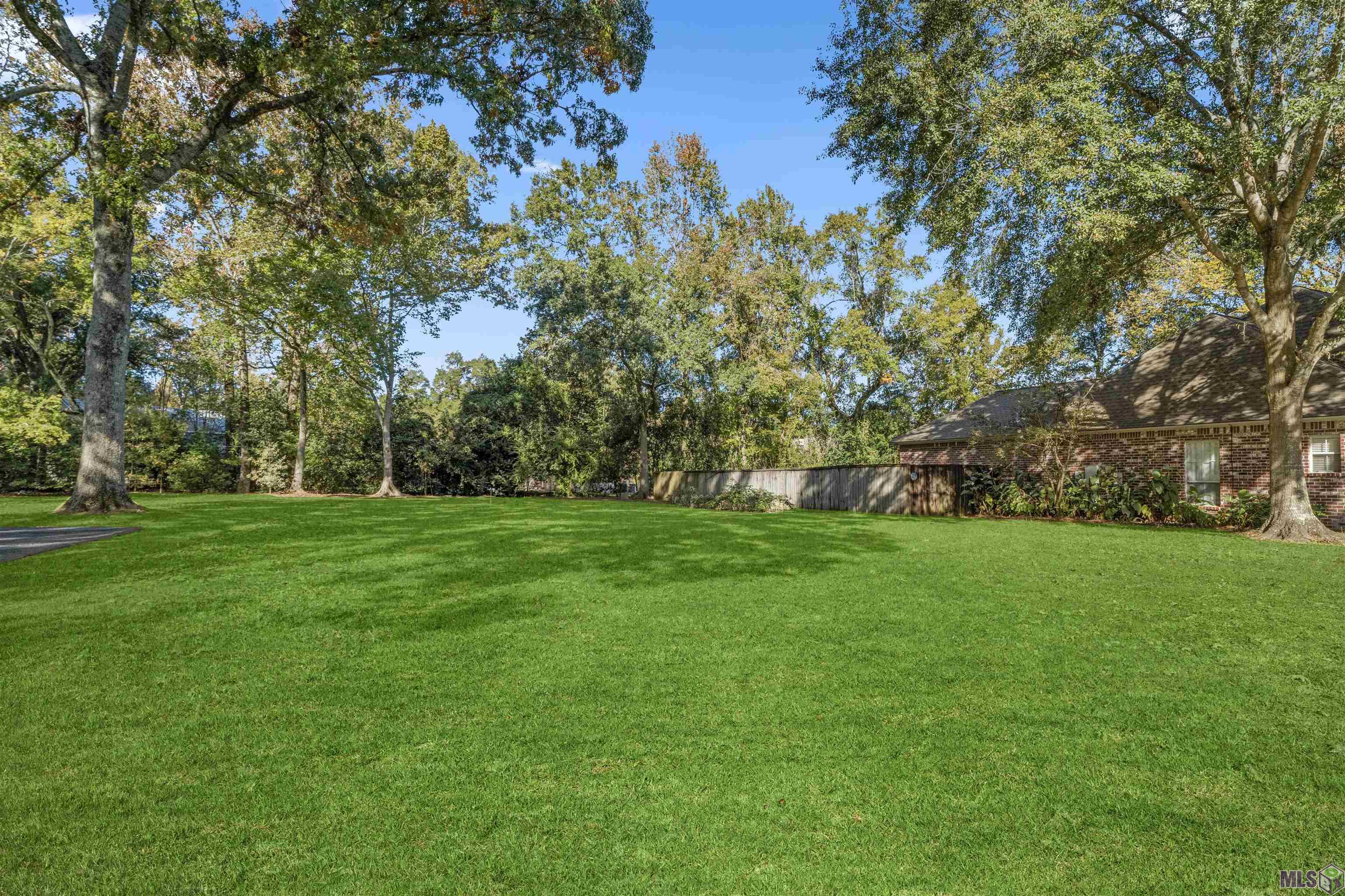 859 Maxine Drive Baton Rouge, LA 70808 - Photo 3 of 8