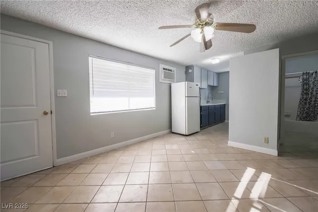 $1,273 | 307 Regina Way, Unit B, Henderson, NV 89015