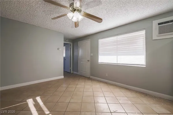 $1,273 | 307 Regina Way, Unit B, Henderson, NV 89015