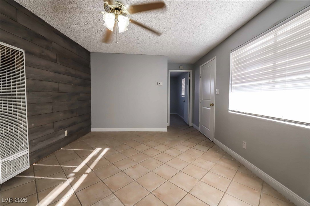 307 Regina Way, Unit B Henderson, NV 89015 - Photo 5 of 13