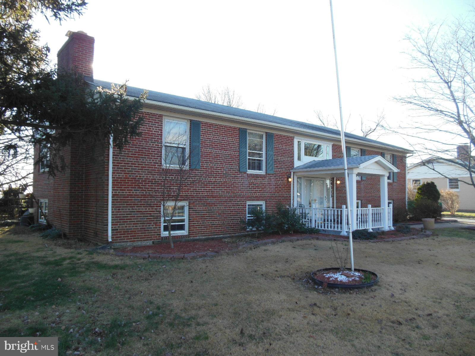 Exterior (Front)