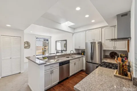$1,345,000 | 1591 Jackson Street, Unit 508, San Francisco, CA 94109