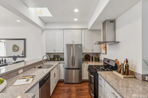 $1,345,000 | 1591 Jackson Street, Unit 508, San Francisco, CA 94109