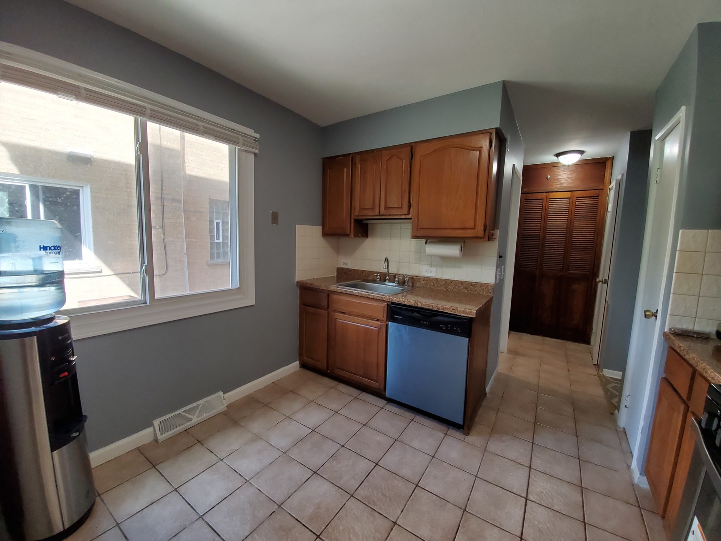 9515 Gross Point Road, Unit A Skokie, IL 60076 - Photo 7 of 12