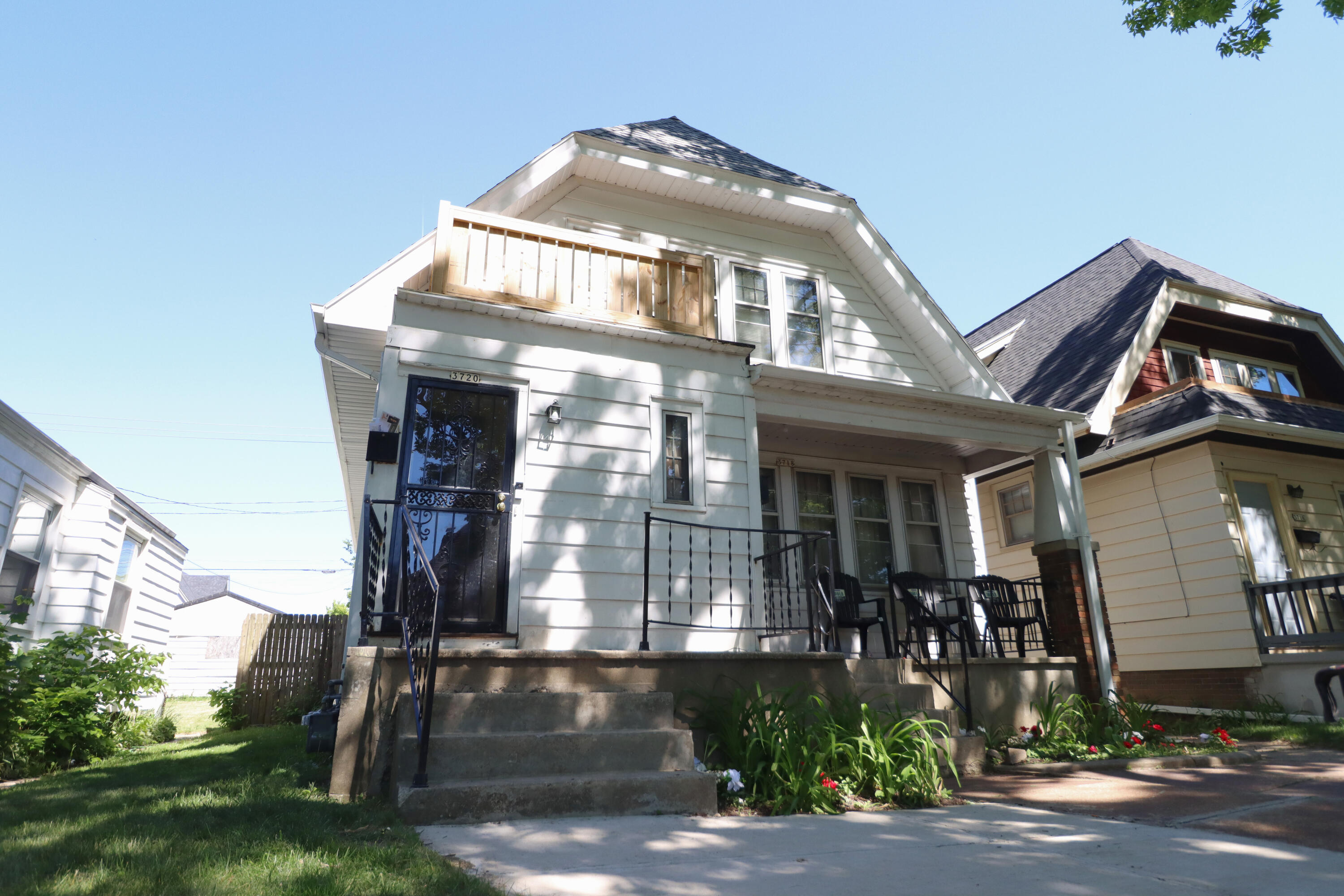 3716 North 36th Street Milwaukee, WI 53216 - Photo 1 of 36 IMG_7464