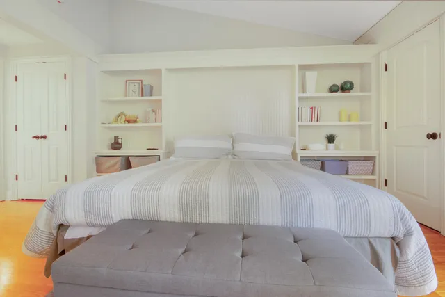 $397,500 | 403 Deerpath West, Unit F, Fontana, WI 53125