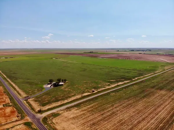 a view of a tennis court