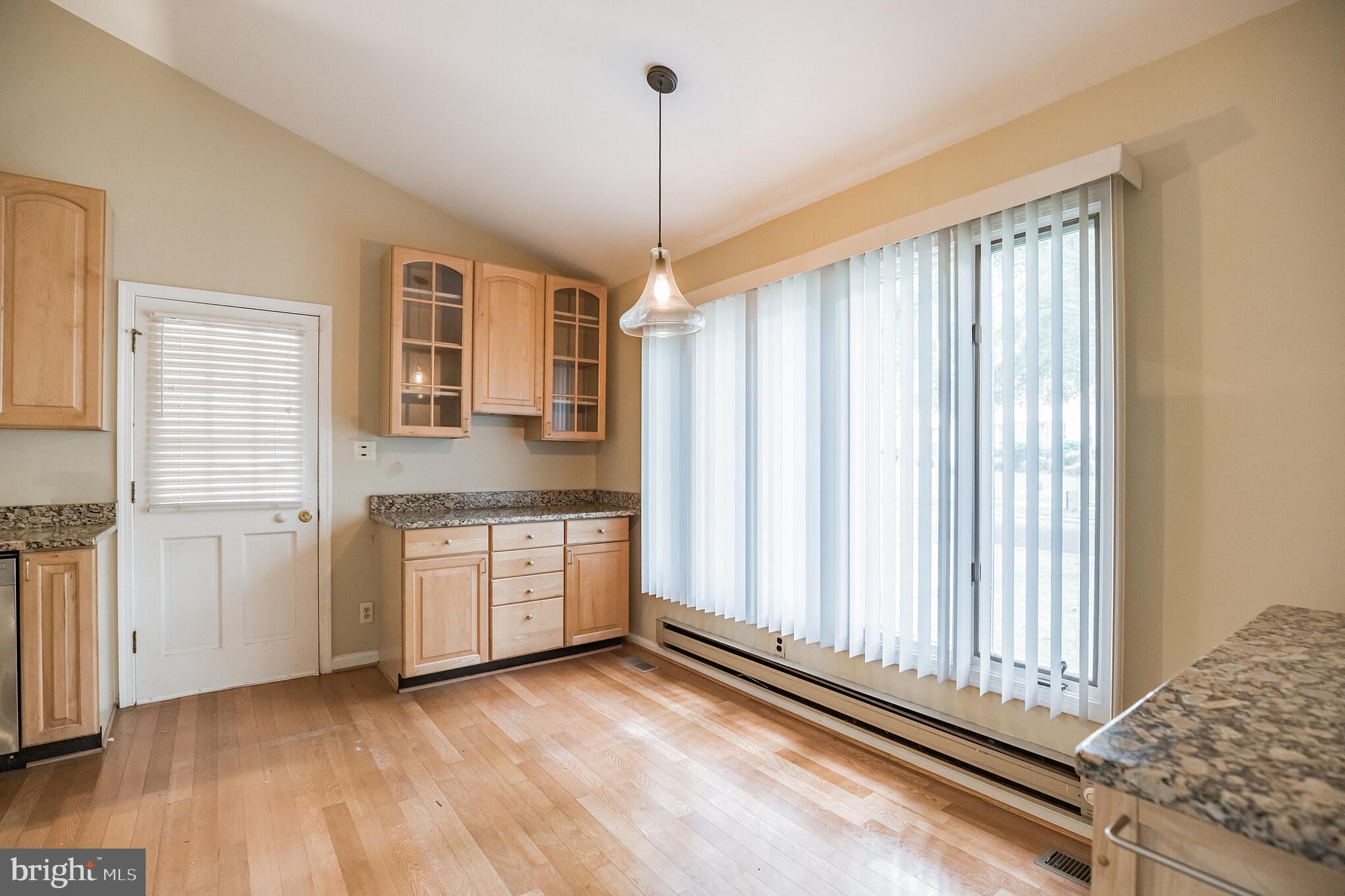 9304 Locksley Road Fort Washington, MD 20744 - Photo 4 of 31 Gallery Image 4