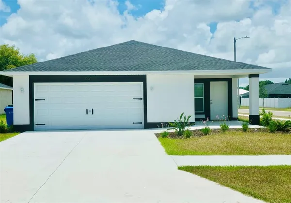 $357,900 | 502 Sunset Byu Lane, Ruskin, FL 33570