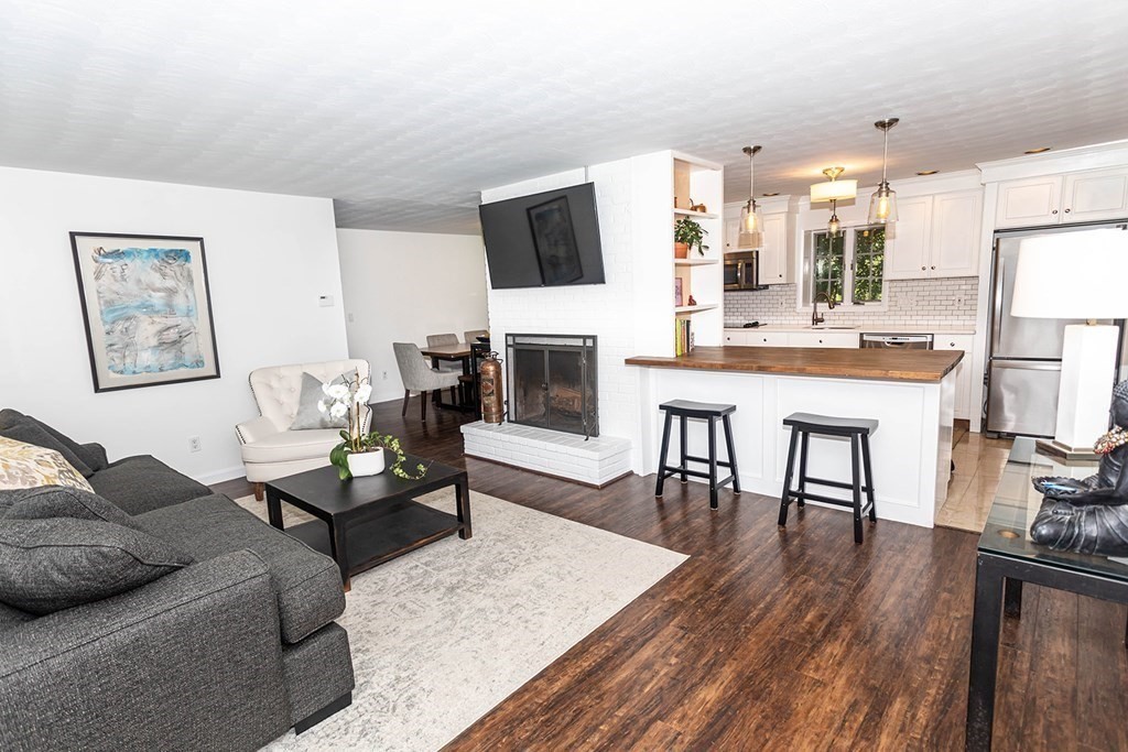 6 Temi Road Beverly, MA 01915 - Photo 2 of 23