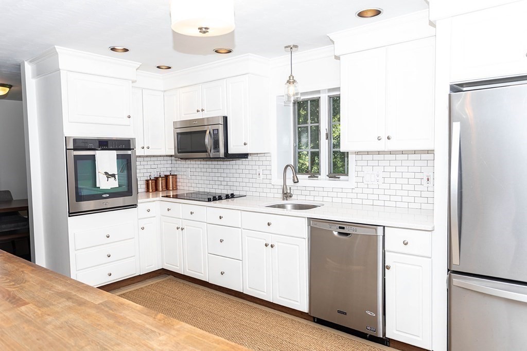 6 Temi Road Beverly, MA 01915 - Photo 8 of 23