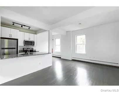 $1,500 | 144 Union Street, Unit 6, Poughkeepsie, NY 12601