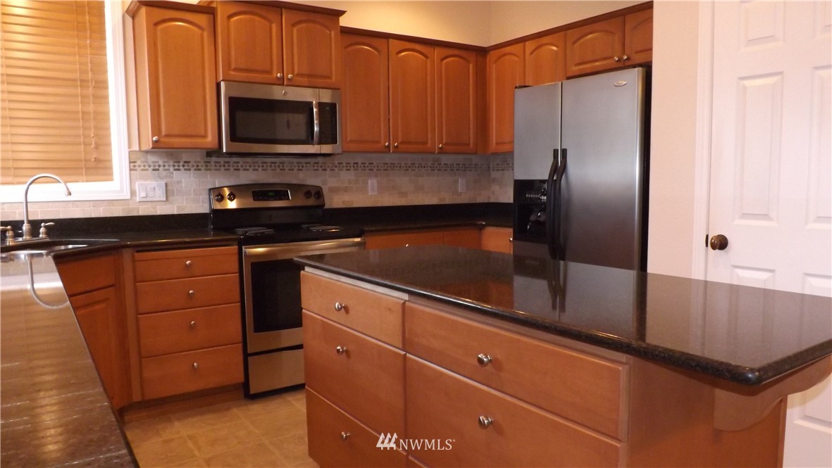7113 Inlay Street Southeast Lacey, WA 98513 - Photo 7 of 20 Gallery Image 7