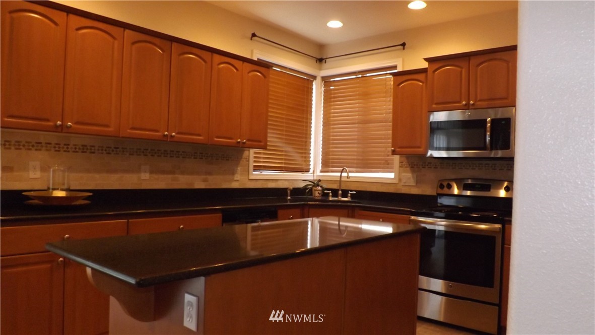 7113 Inlay Street Southeast Lacey, WA 98513 - Photo 8 of 20 Gallery Image 8