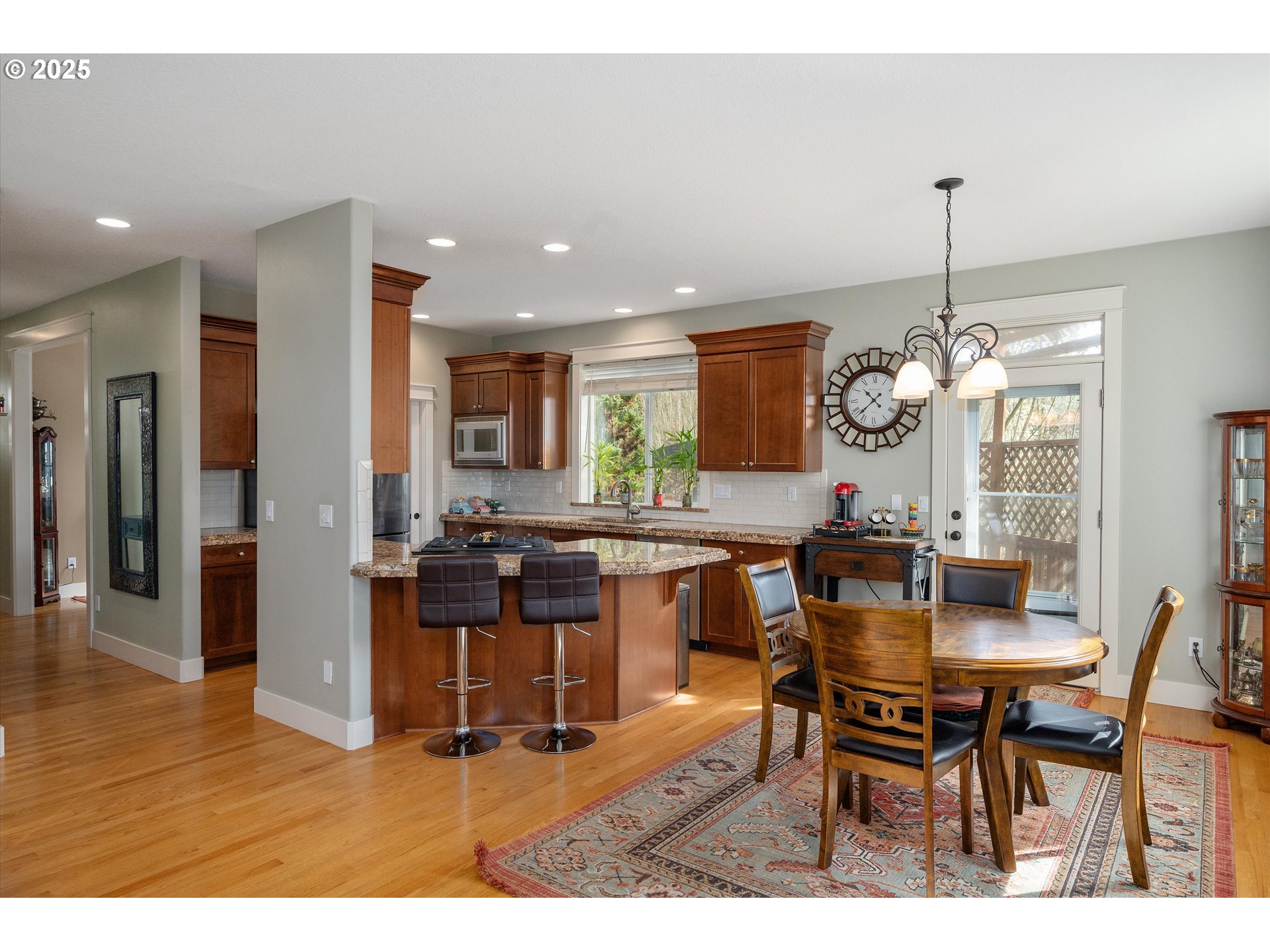 16140 Southwest Puffin Court Beaverton, OR 97007 - Photo 12 of 34