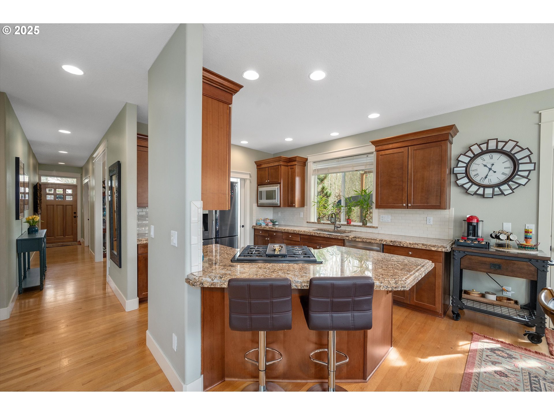 16140 Southwest Puffin Court Beaverton, OR 97007 - Photo 7 of 34