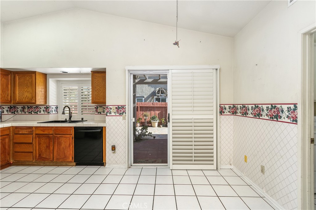 27228 Terrytown Road Menifee, CA 92586 - Photo 18 of 45