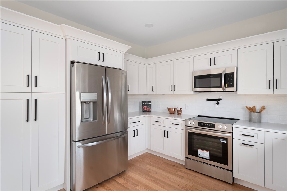 2 Lachance Avenue Warwick, RI 02889 - Photo 4 of 32