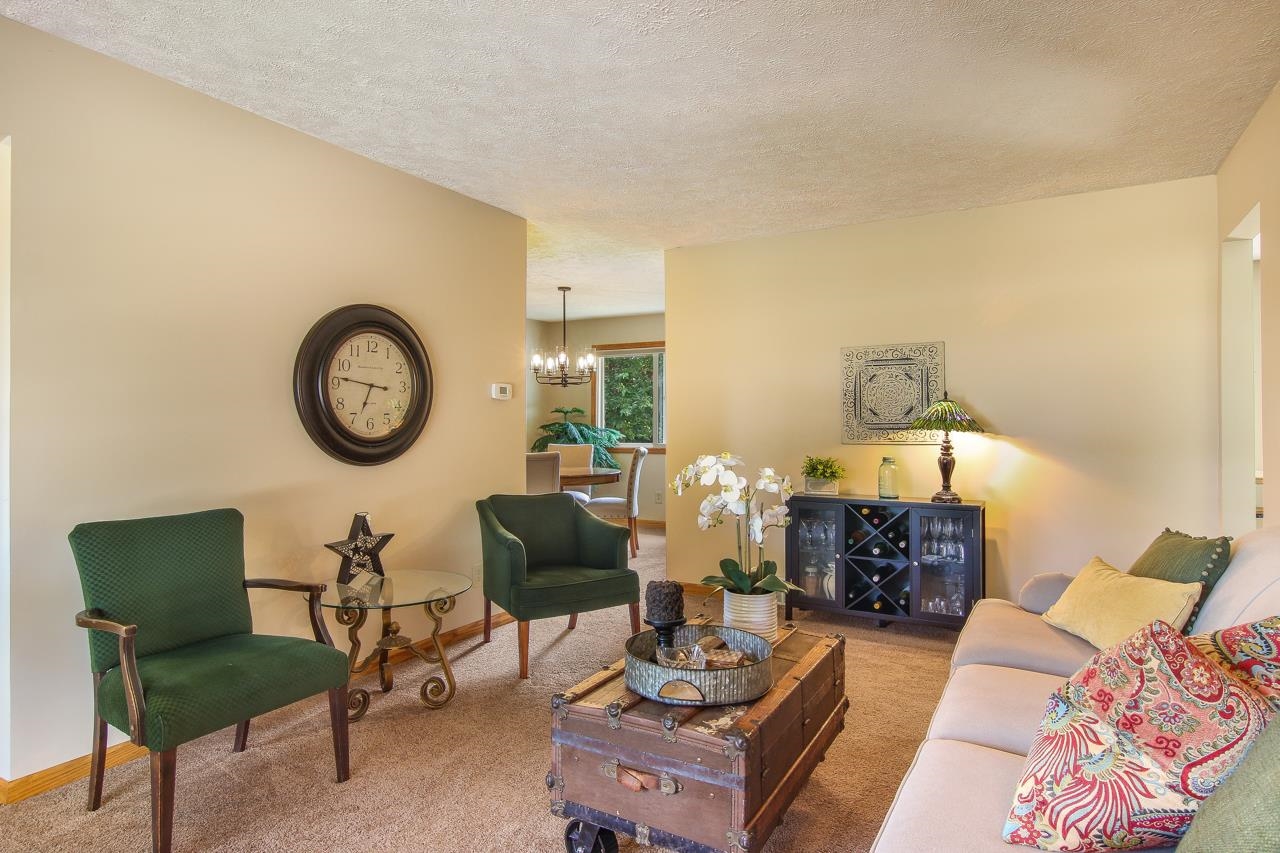 161 Mathison Road South Traverse City, MI 49686 - Photo 8 of 32 1903930-7.JPG
