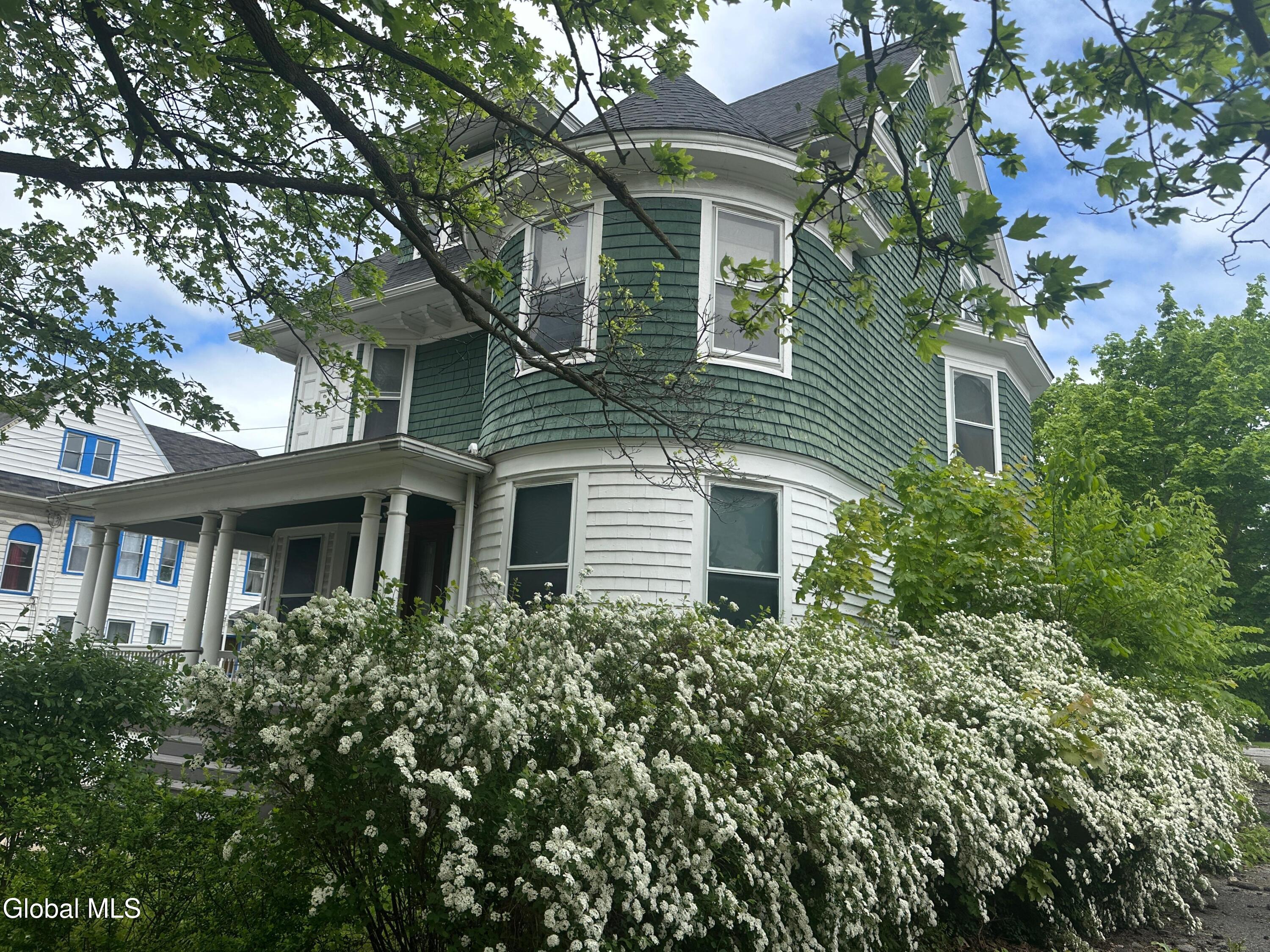 4 Watson Place Utica, NY 13502 - Photo 1 of 33 IMG-20250825-WA0004