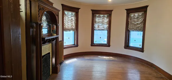 $189,000 | 4 Watson Place, Utica, NY 13502