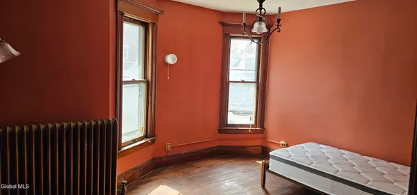 $189,000 | 4 Watson Place, Utica, NY 13502