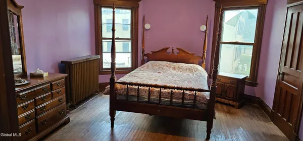 $189,000 | 4 Watson Place, Utica, NY 13502