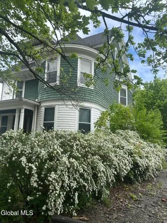 $189,000 | 4 Watson Place, Utica, NY 13502