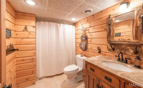 $1,000,000 | 6097 Highway 63, Houston, MO 65483