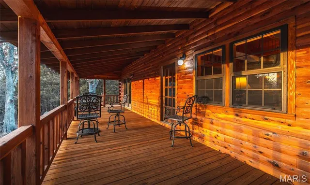 $1,000,000 | 6097 Highway 63, Houston, MO 65483