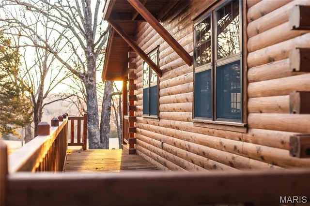 $1,000,000 | 6097 Highway 63, Houston, MO 65483