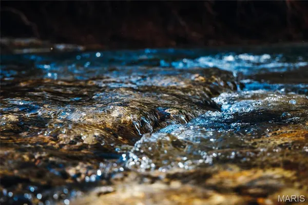 $1,000,000 | 6097 Highway 63, Houston, MO 65483