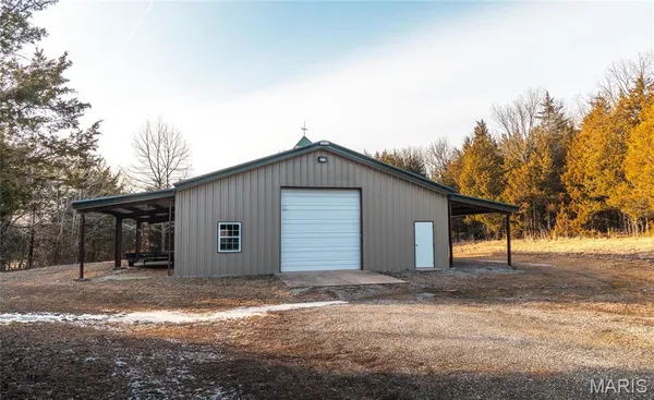 $1,000,000 | 6097 Highway 63, Houston, MO 65483