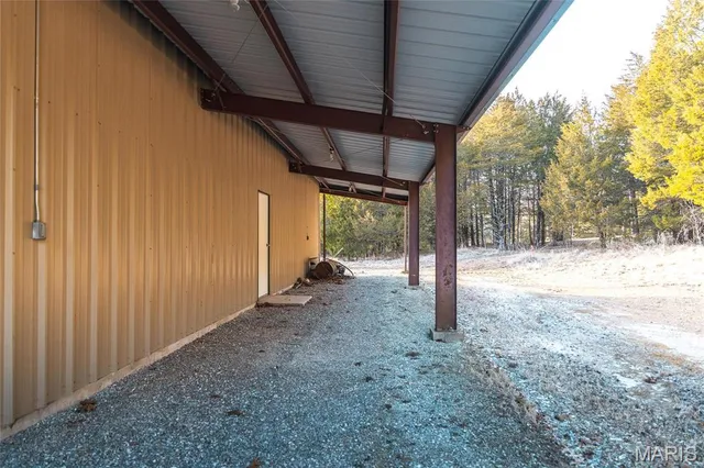 $1,000,000 | 6097 Highway 63, Houston, MO 65483