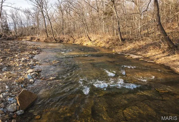 $1,000,000 | 6097 Highway 63, Houston, MO 65483