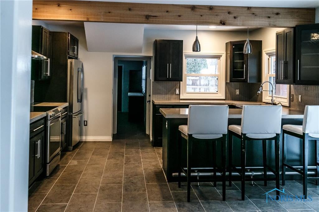 658 Miami Manor Road Maumee, OH 43537 - Photo 8 of 21 Gallery Image 8