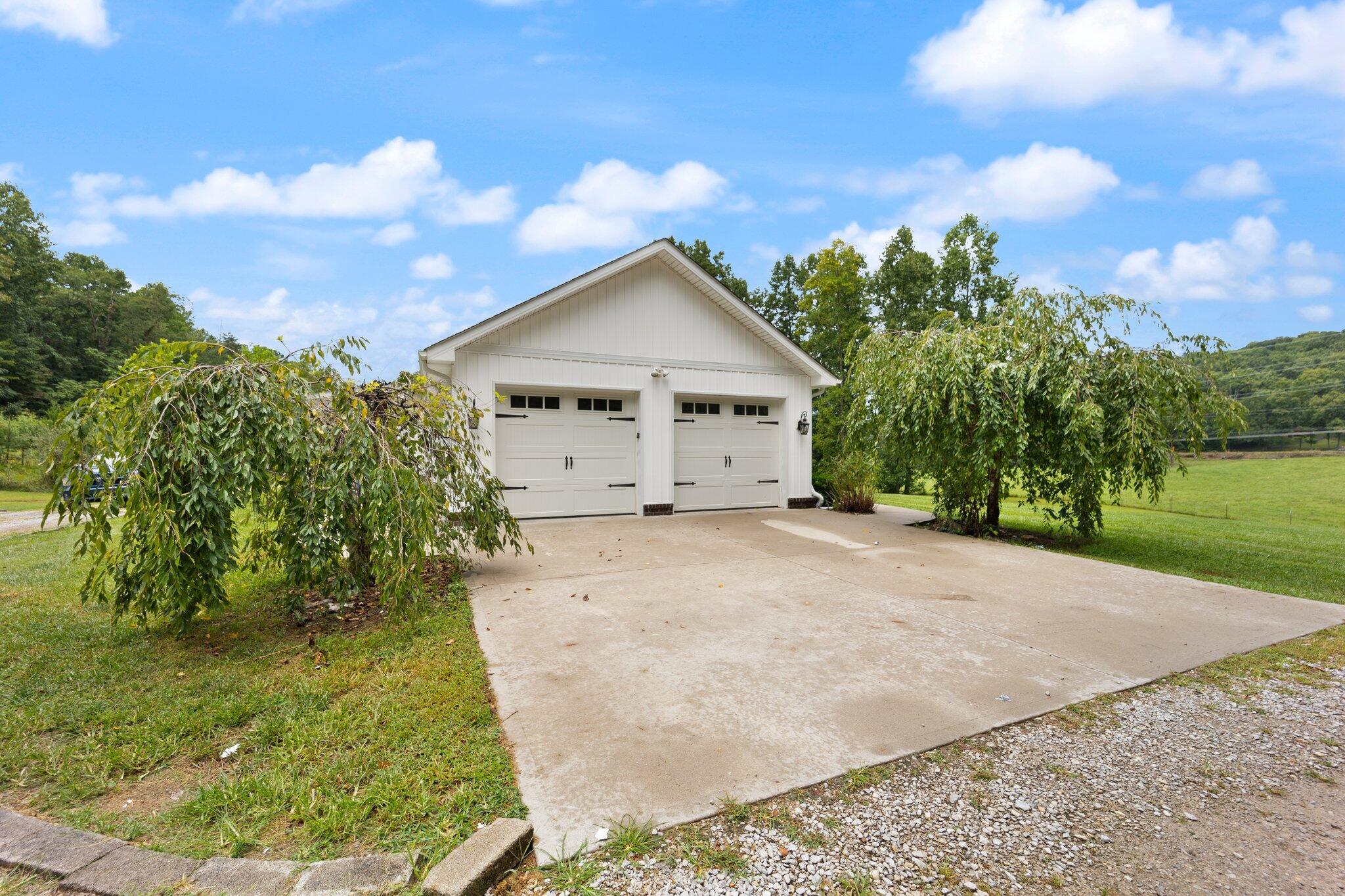 5733 Rush Branch Road Somerset, KY 42501 - Photo 13 of 71 57-web-or-mls-542A2712