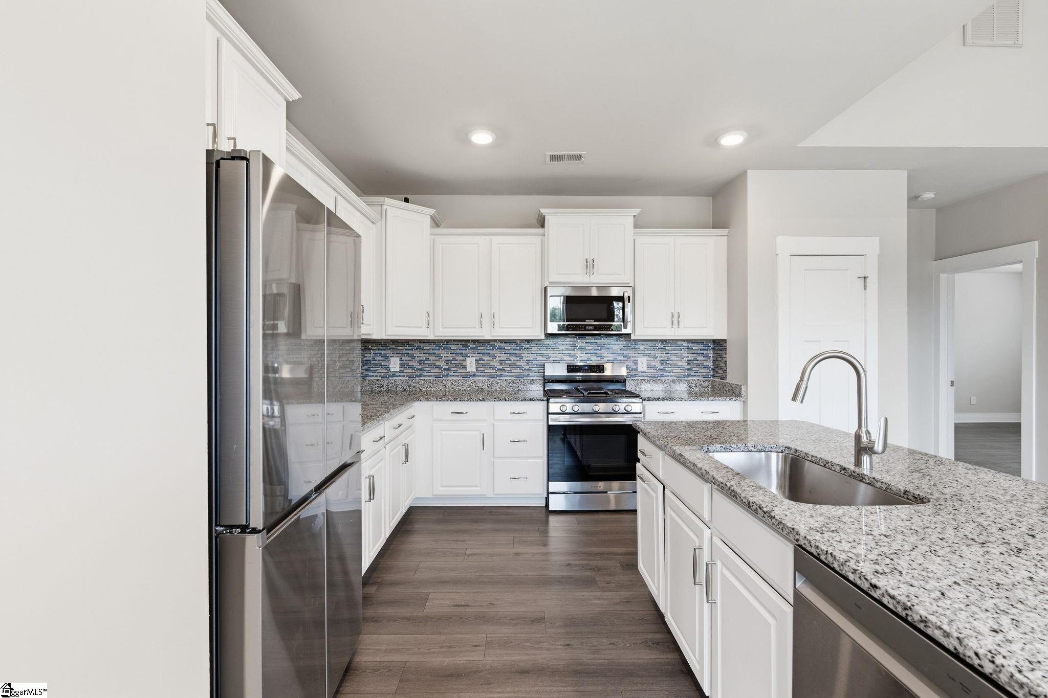407 Albemarle Lane Greer, SC 29650 - Photo 13 of 39