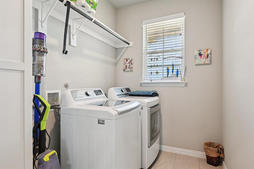 2505 Southern Oak Trail Terrell, TX 75161 - Photo 19 of 38 extra large laundry room giving you plenty of space for all your home cleaning items