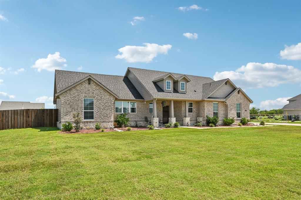 2505 Southern Oak Trail Terrell, TX 75161 - Photo 2 of 38 great low maintenance front landscaping