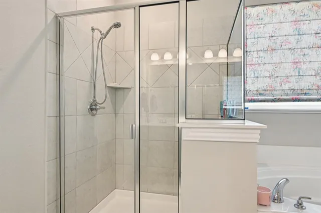 $459,850 | 2505 Southern Oak Trail, Terrell, TX 75161