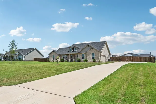 $459,850 | 2505 Southern Oak Trail, Terrell, TX 75161