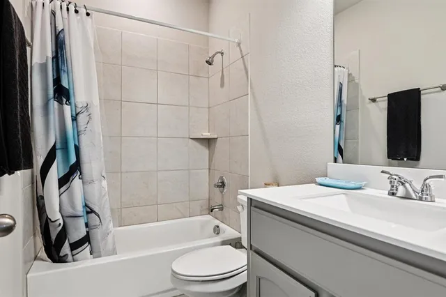 $459,850 | 2505 Southern Oak Trail, Terrell, TX 75161