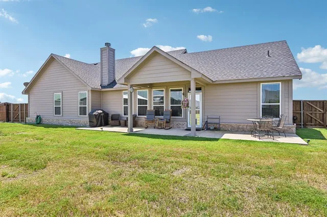 $459,850 | 2505 Southern Oak Trail, Terrell, TX 75161