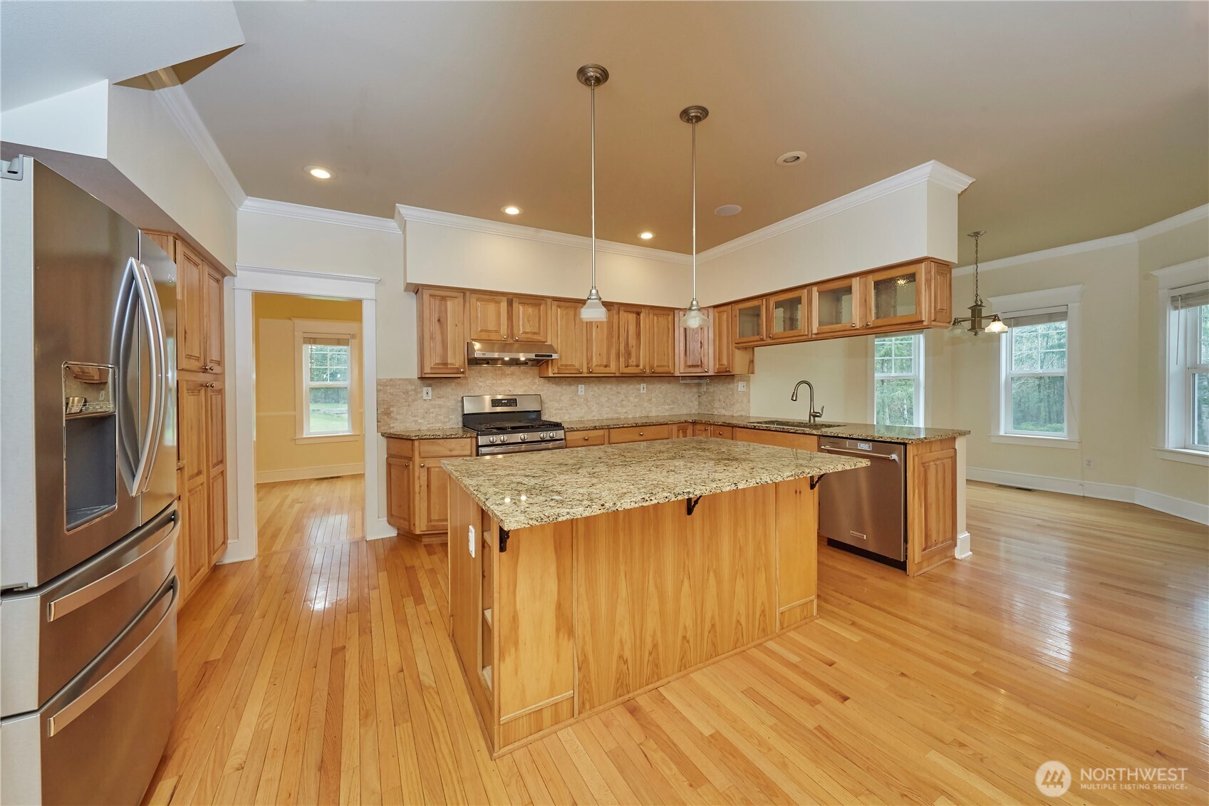 4909 Southwest Old Clifton Road Port Orchard, WA 98367 - Photo 12 of 40